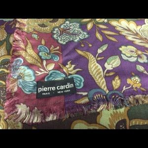 Pierre CARDIN FOLDED Fringe Triangle Gypsy Scarf